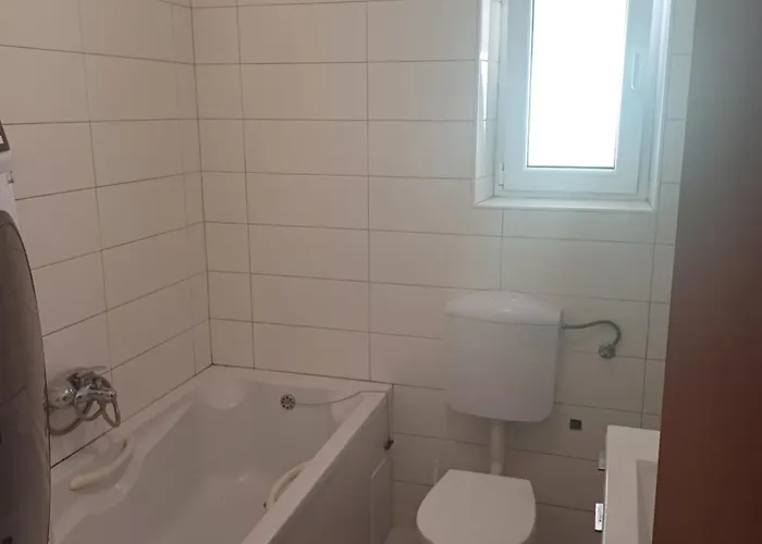 Apartament Toma *