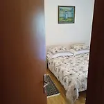 Apartment Toma *