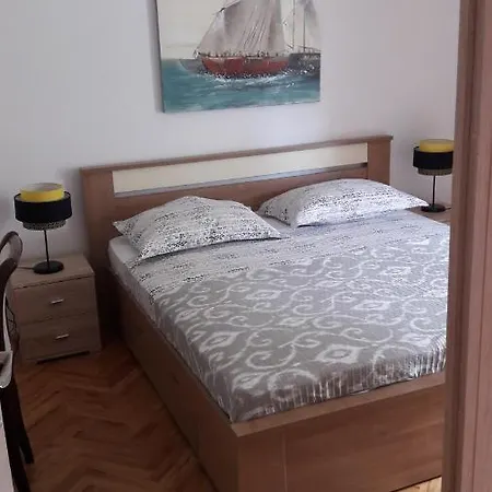 Toma Διαμέρισμα Omiš