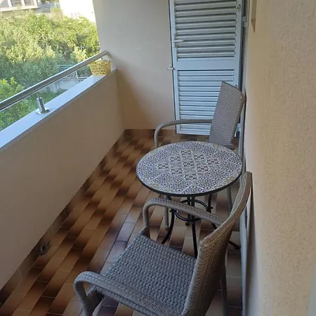 Toma Διαμέρισμα Omiš